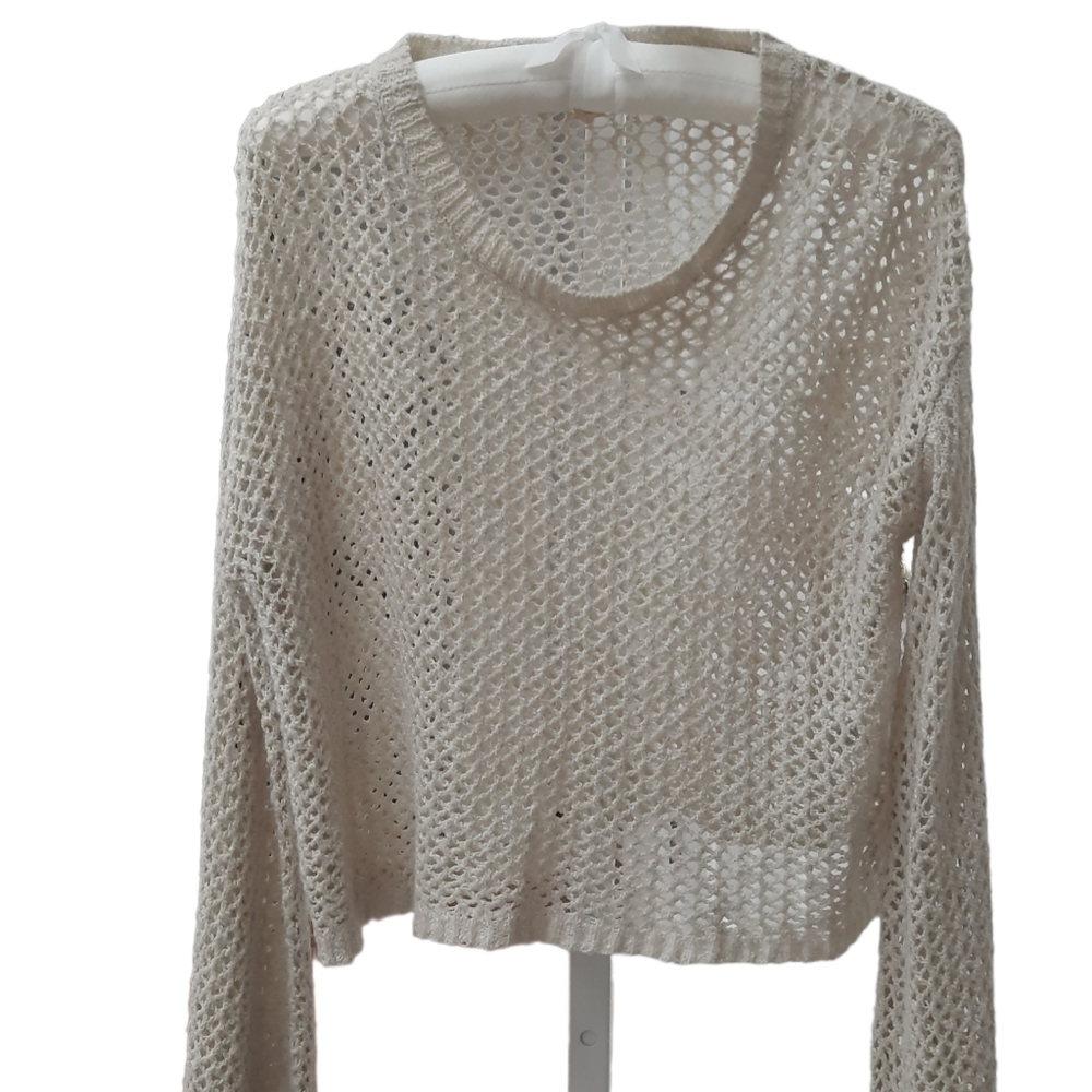 Xhilaration Women's M crochet Cream Long Sleeve Crop Top